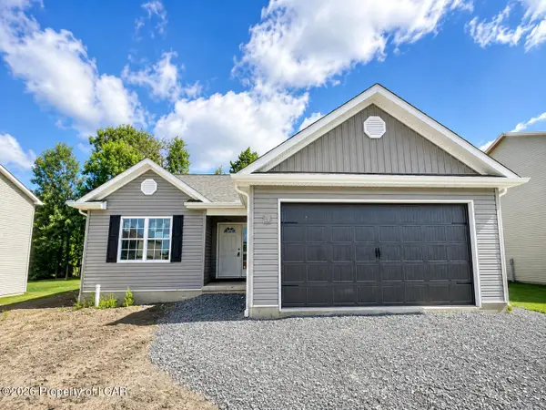 517 Wisteria Drive, Moosic, PA 18507