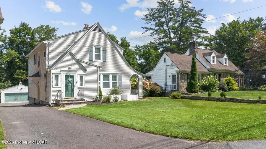 405 Pioneer Avenue, Dallas, PA 18612 - #2