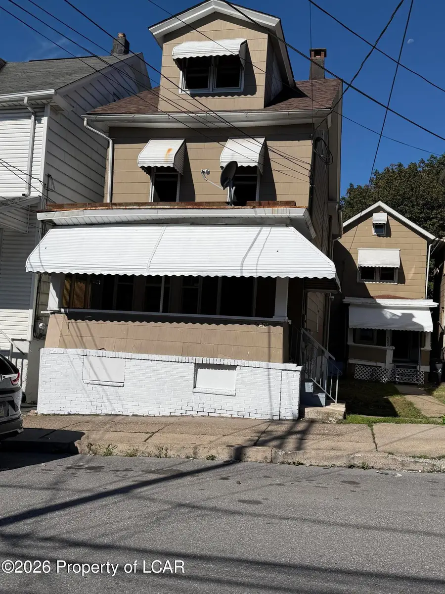 530-532 Seybert Street, Hazleton, PA 18201 - #2
