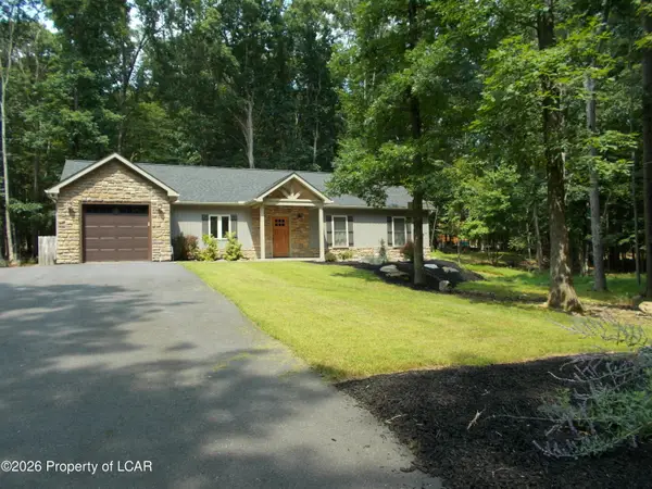 33 Arapahoe Circle, Hazleton, PA 18202