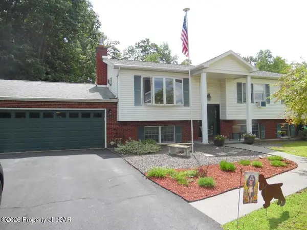 110 Sutherland Drive, Mountain Top, PA 18707