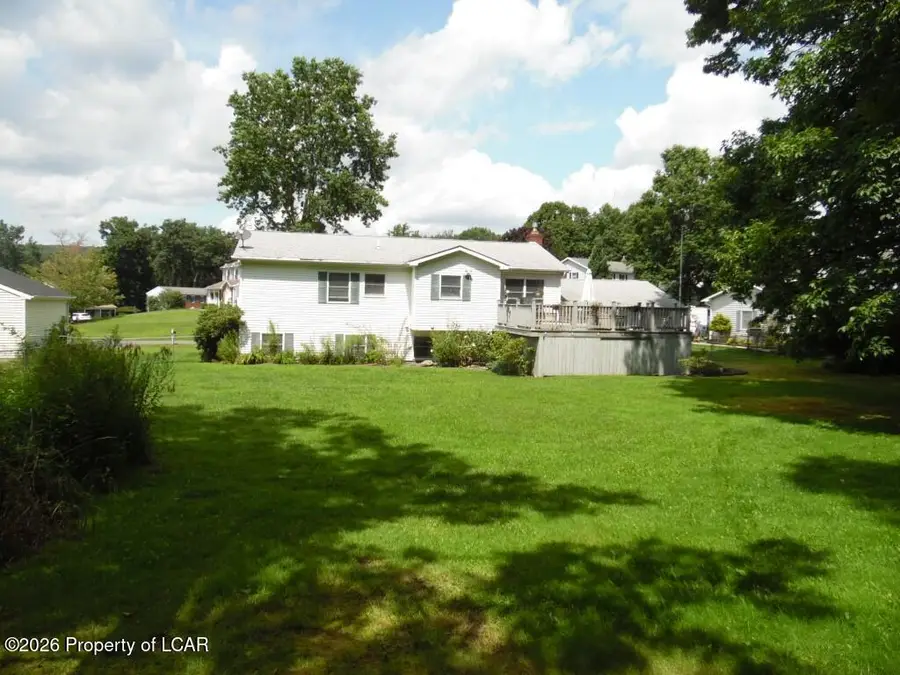 110 Sutherland Drive, Mountain Top, PA 18707 - #2