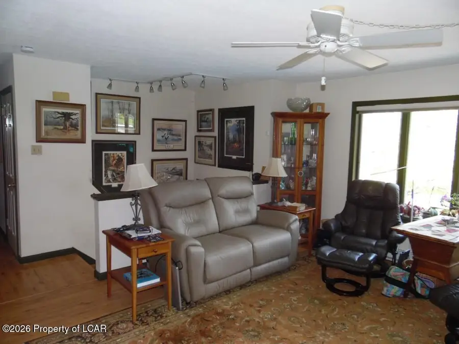 110 Sutherland Drive, Mountain Top, PA 18707 - #3