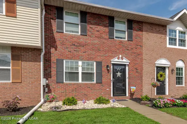 109 Aster Court, Exeter, PA 18643
