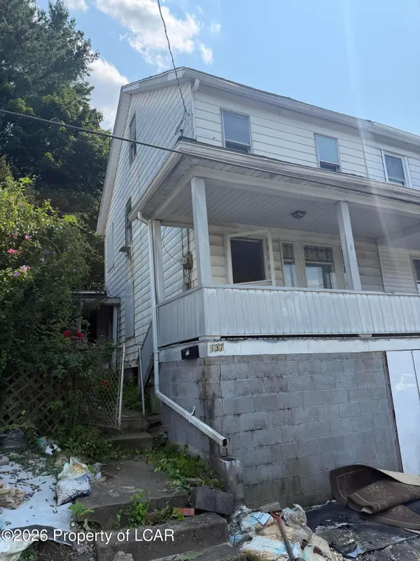 137 Railroad, Nesquehoning, PA 18240