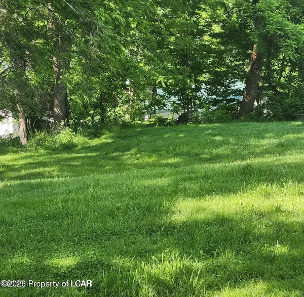 26 Rice Street, Dallas, PA 18612