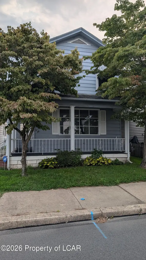 65 Girard Avenue, Plymouth, PA 18651