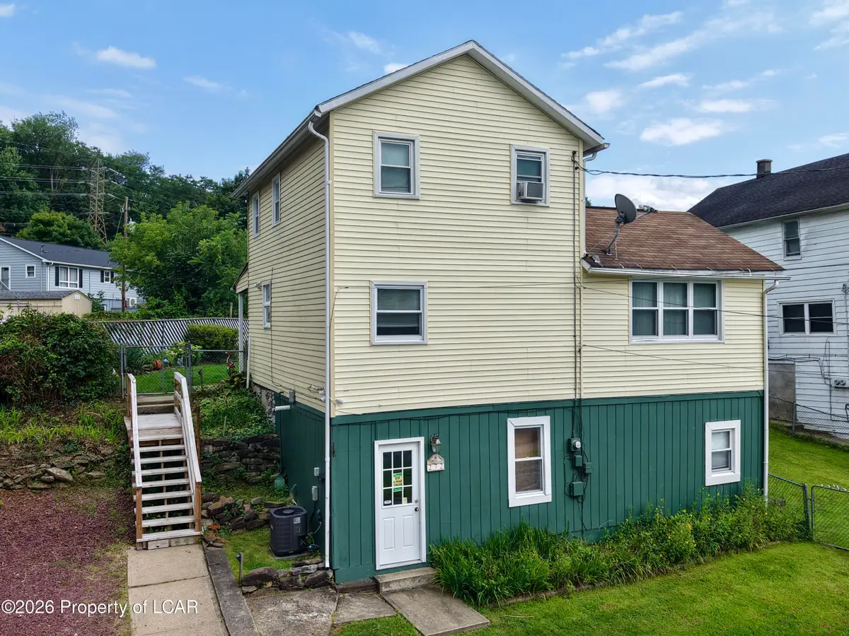 272 Vine Street, Larksville, PA 18651 - #1