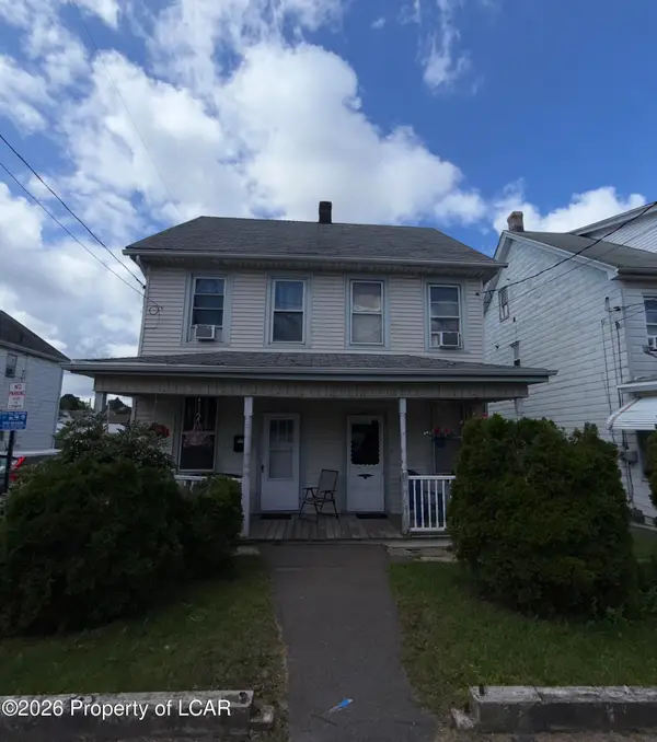 682 Locust Street, Hazleton, PA 18201