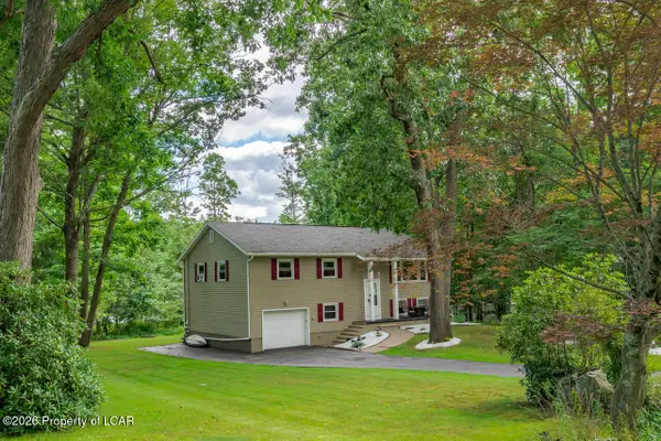 4 Mystic Drive, Mountain Top, PA 18707