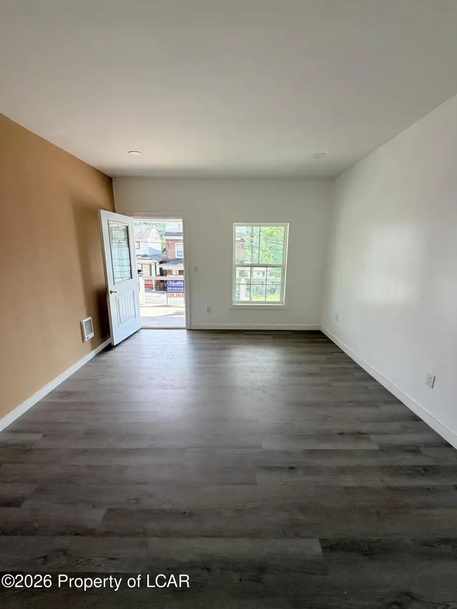 199 Market Street, Cumbola, PA 17930 - #3