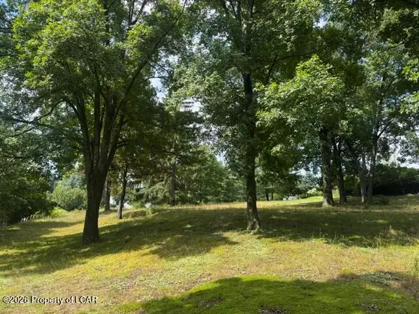 Vacant lot Center Hill Road, Dallas, PA 18612