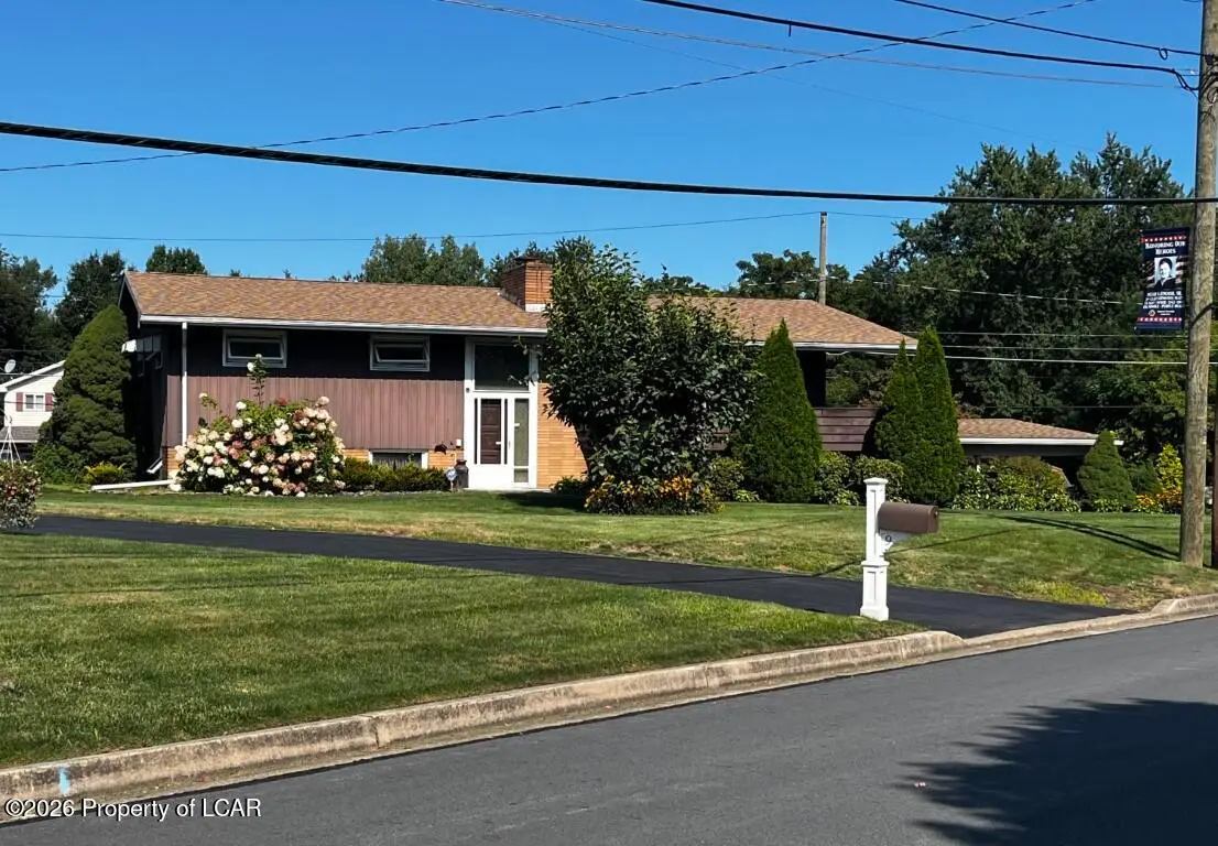 3 Lincoln Drive, Hanover, PA 18706 - #1