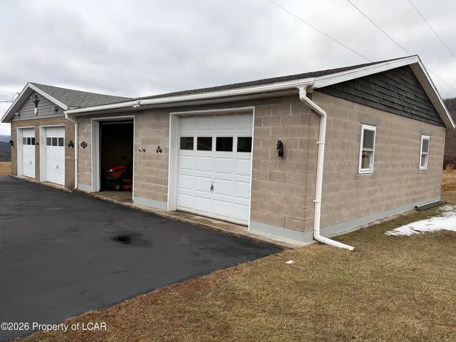 19 Reisenweaver Lane, Sugarloaf Township, PA 18249 - Image #3