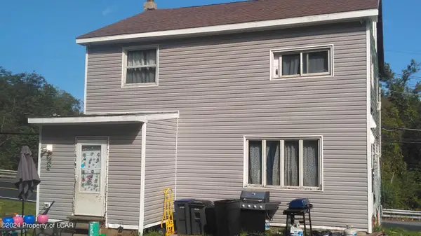 665 Pine Creek Drive, Barnesville, PA 18214