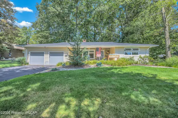 28 Garden Avenue, Mountain Top, PA 18707