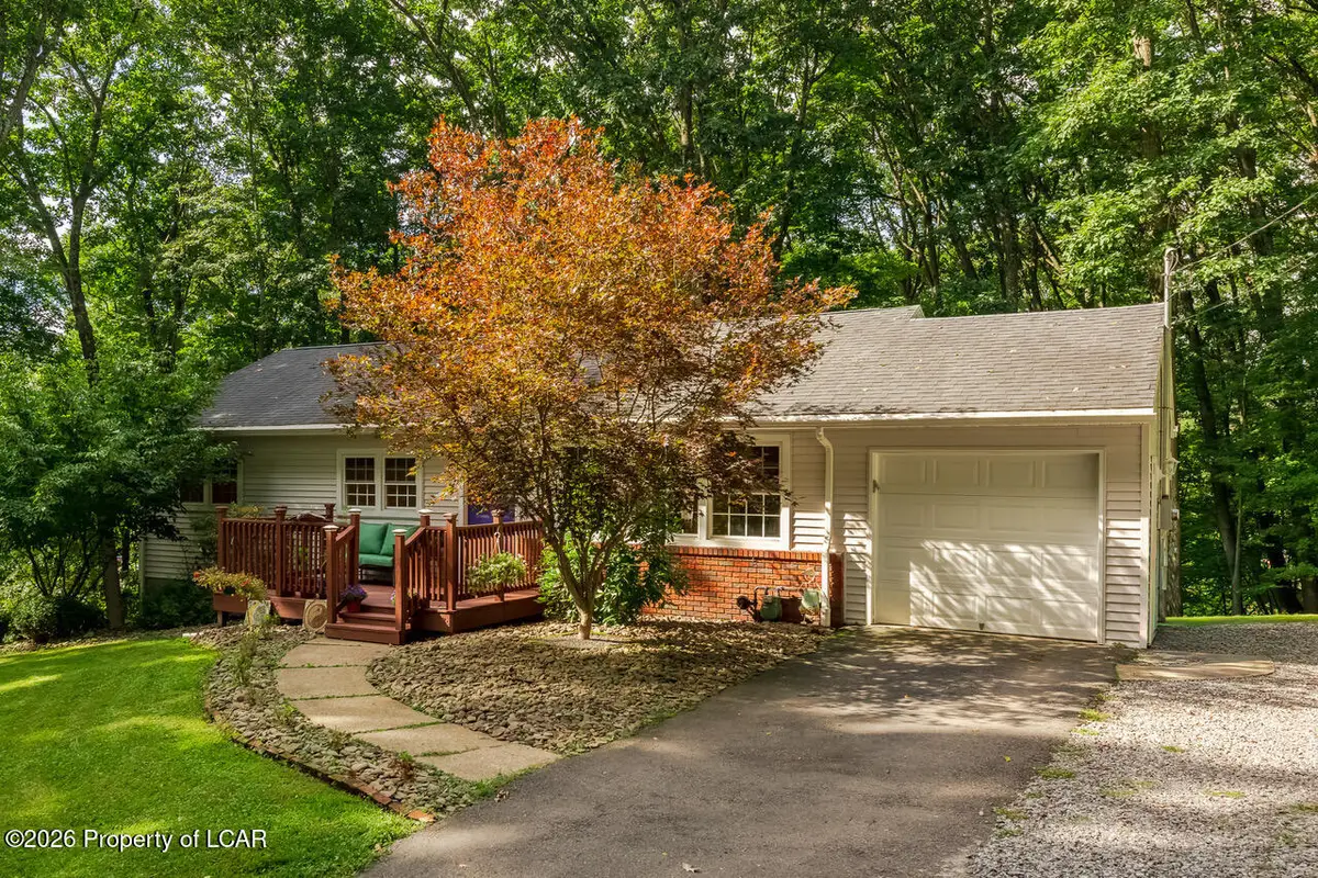 21 Skyview Drive, Dallas, PA 18612 - #1