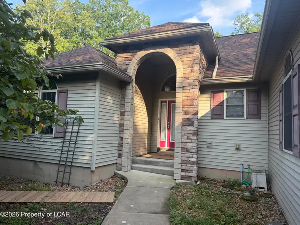 124 Debbie Drive, Drums, PA 18222