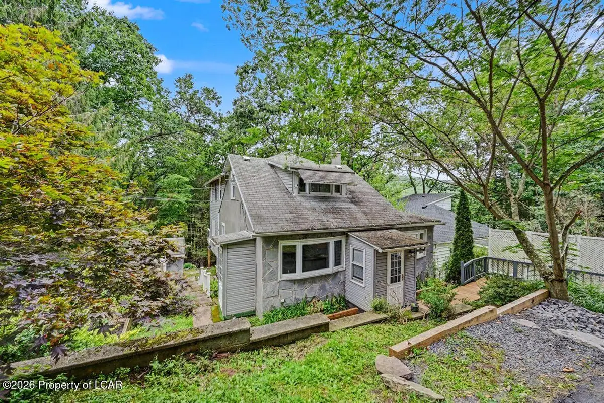 11 Willow Grove Street, Mountain Top, PA 18707 - #1