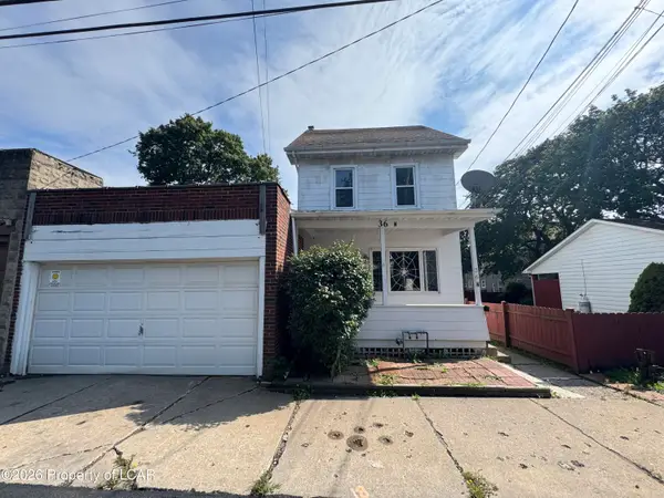 36 1st, Hazleton, PA 18201