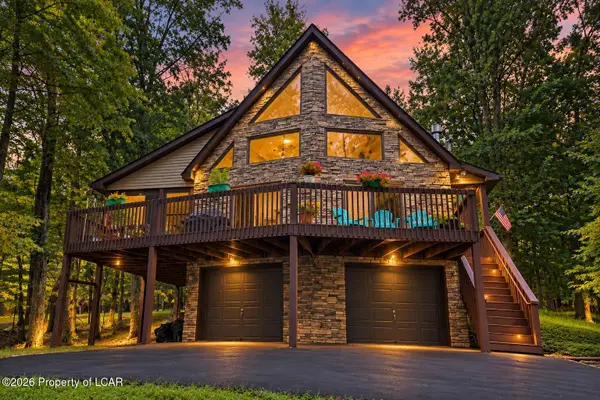 62 Susquehanna Drive, Hazleton, PA 18202