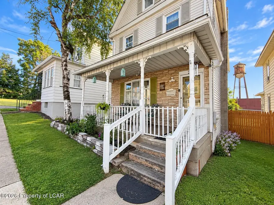 27 Thompson Street, Wilkes Barre, PA 18702 - #2