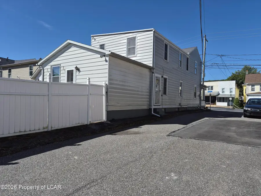2 Tamaqua Street, Beaver Meadows, PA 18216 - #3