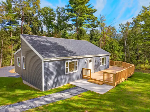 912 Parkway Road, Wilkes-Barre, PA 18702
