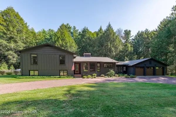 11 Hedge Road, Bear Creek Village, PA 18602