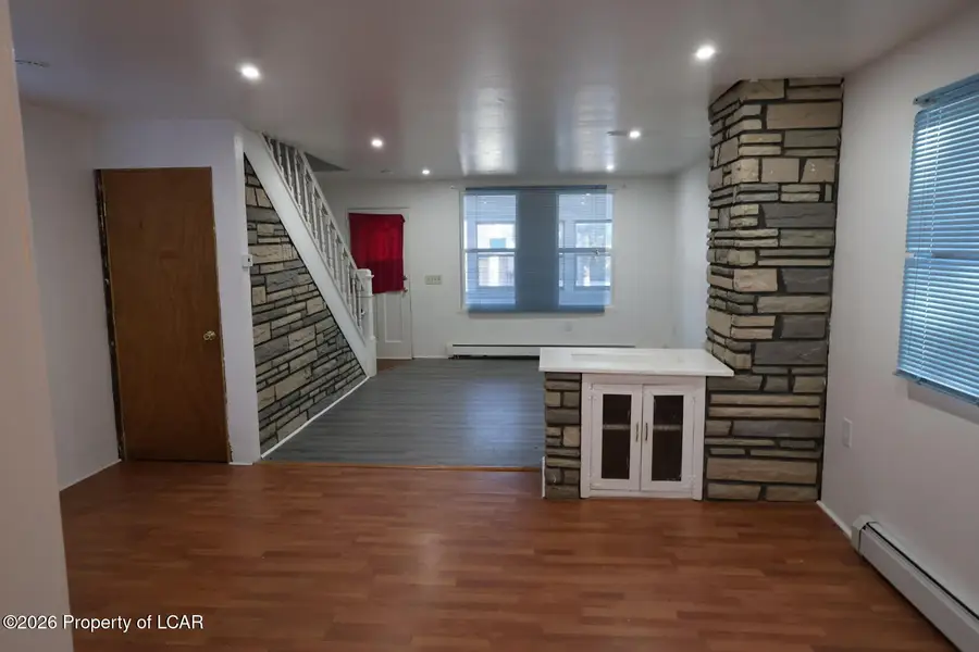 927 Winters Avenue, Hazle, PA 18202 - #2