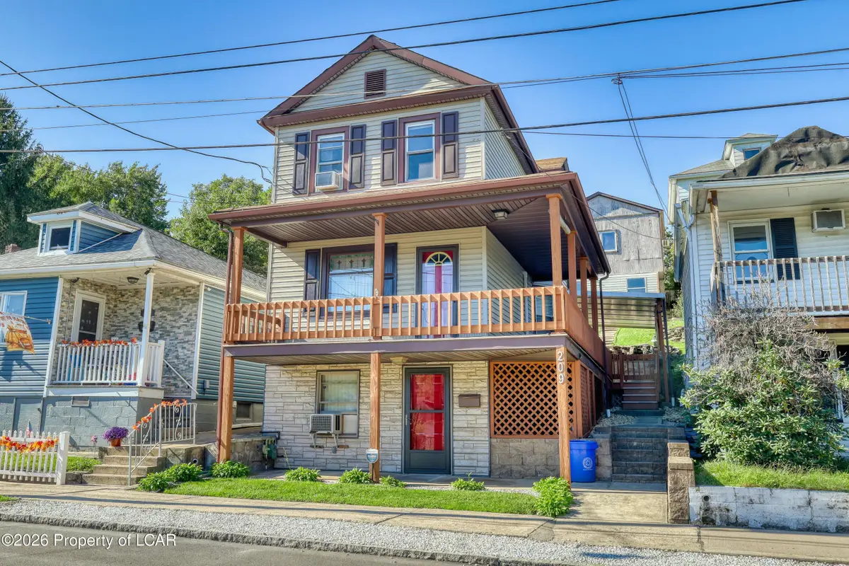 209 Bauer Street, Hanover, PA 18706 - #1