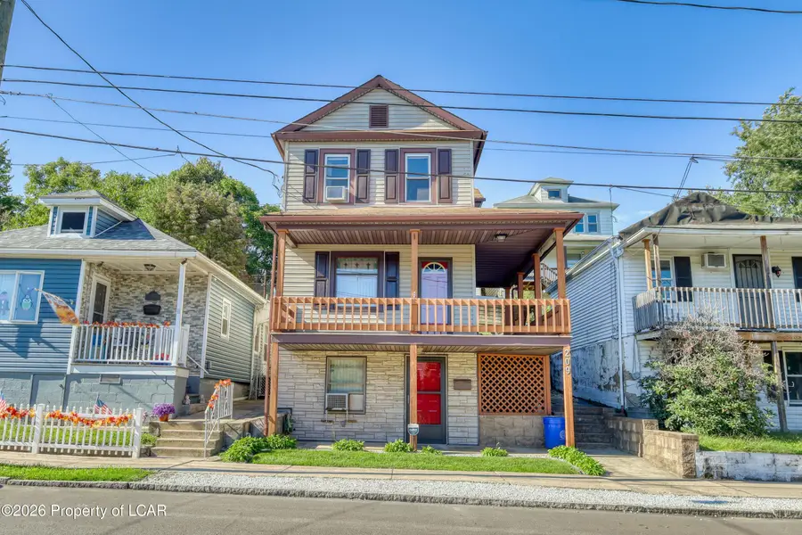 209 Bauer Street, Hanover, PA 18706 - #2