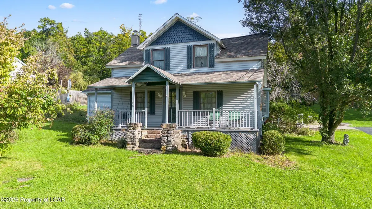 552 Ridge Avenue, Dallas, PA 18612 - #1
