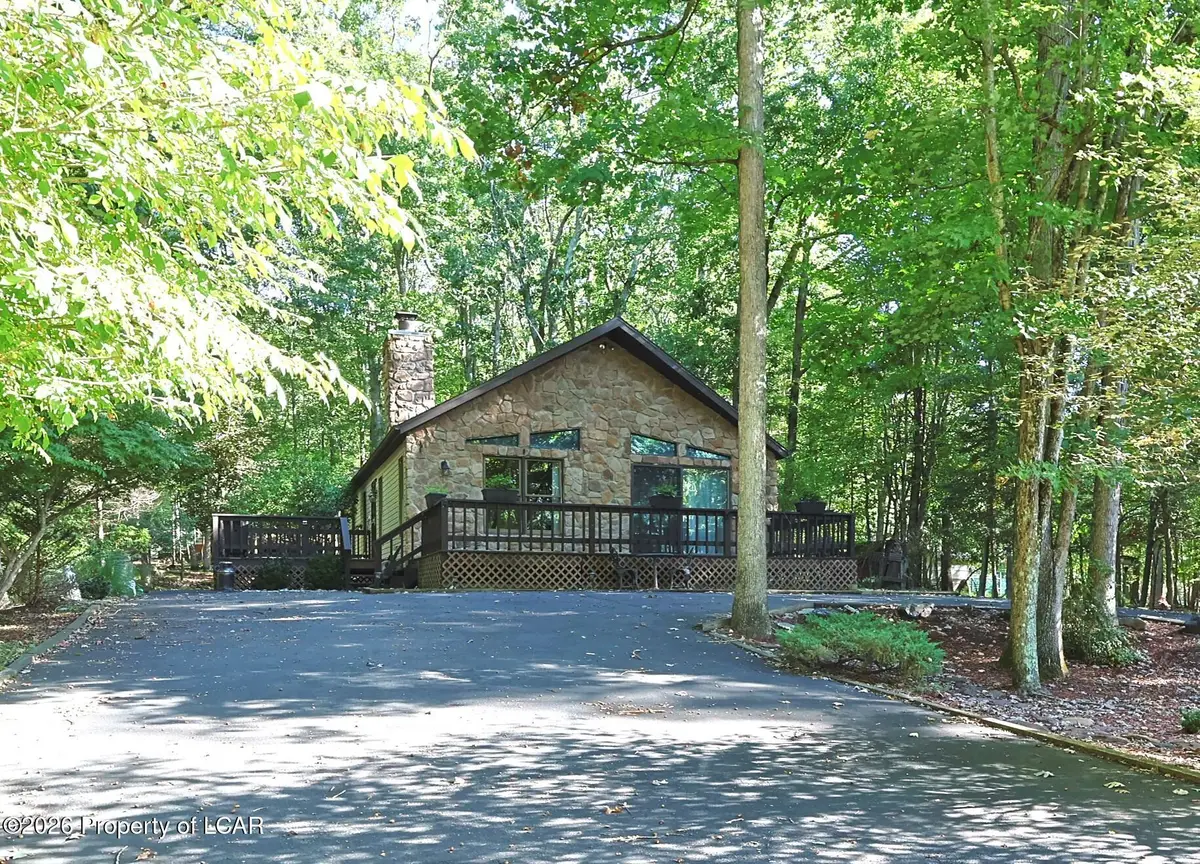 37 Arapahoe Circle, Hazleton, PA 18202 - #1