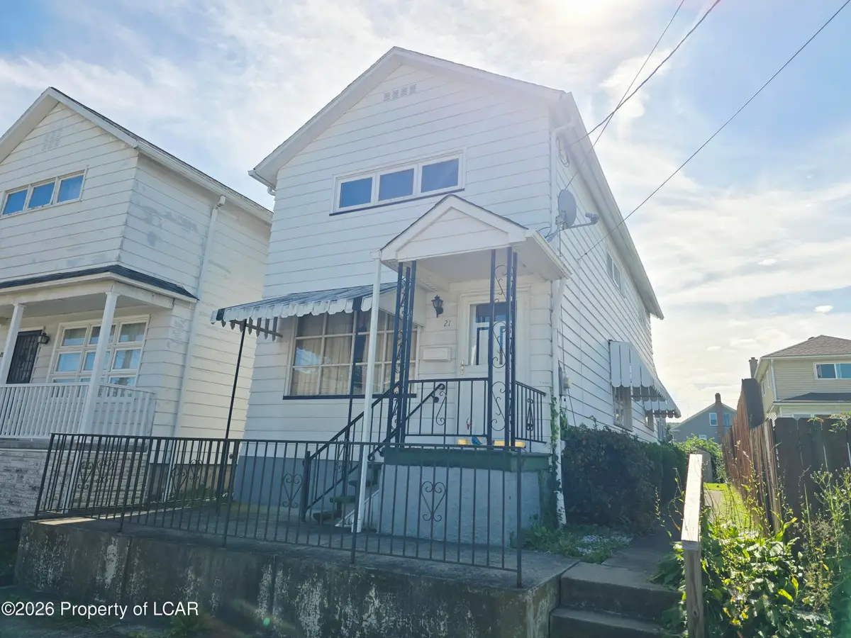 21 Grand Street, Nanticoke, PA 18634 - #1