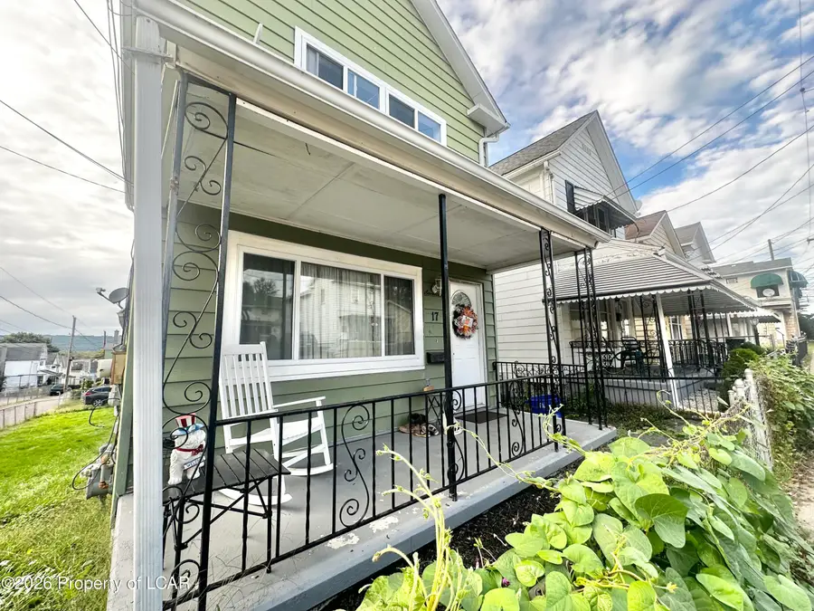 17 Airy Street, Wilkes Barre, PA 18702 - #2