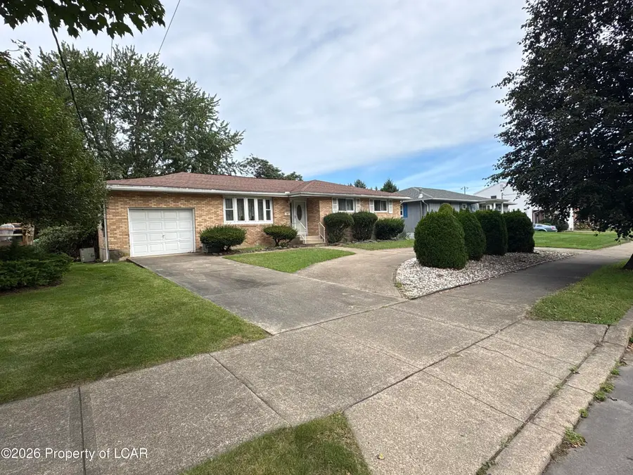 554 Gates Avenue, Kingston, PA 18704 - #2