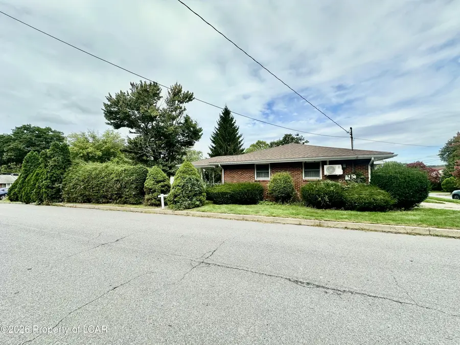 944 Perry Court, Hazleton, PA 18201 - #3