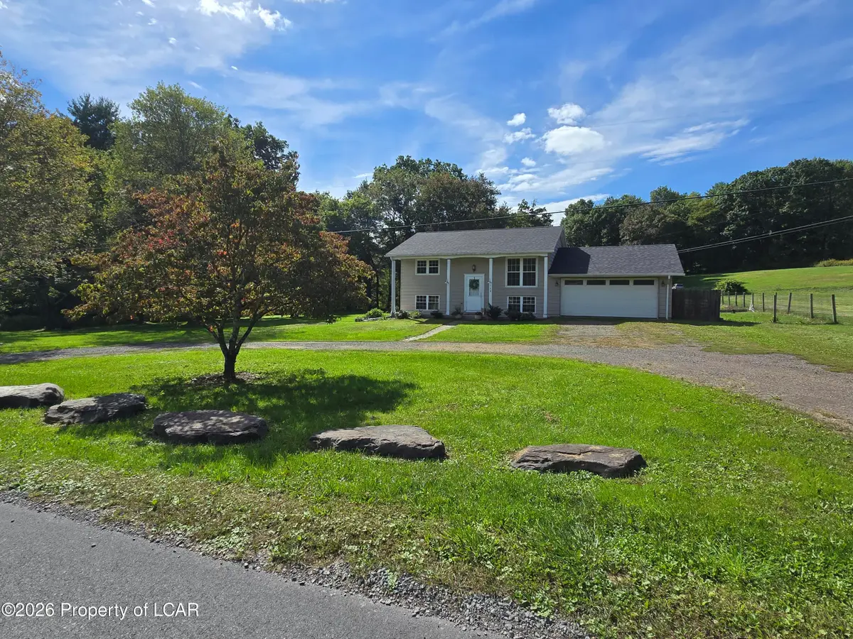 528 Brace Road, Dallas, PA 18612 - #1