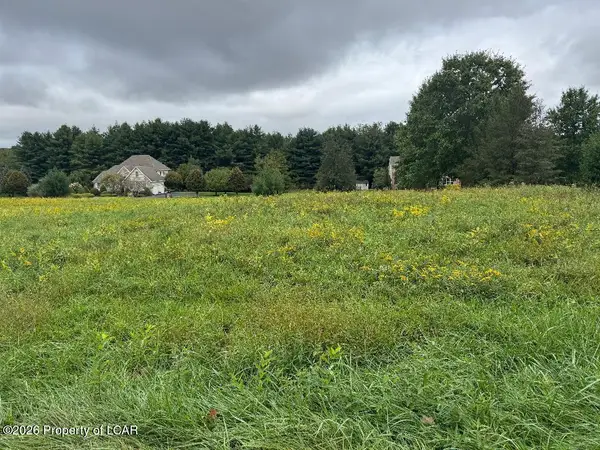 16 Fairway Lane, Sugarloaf, PA 18249