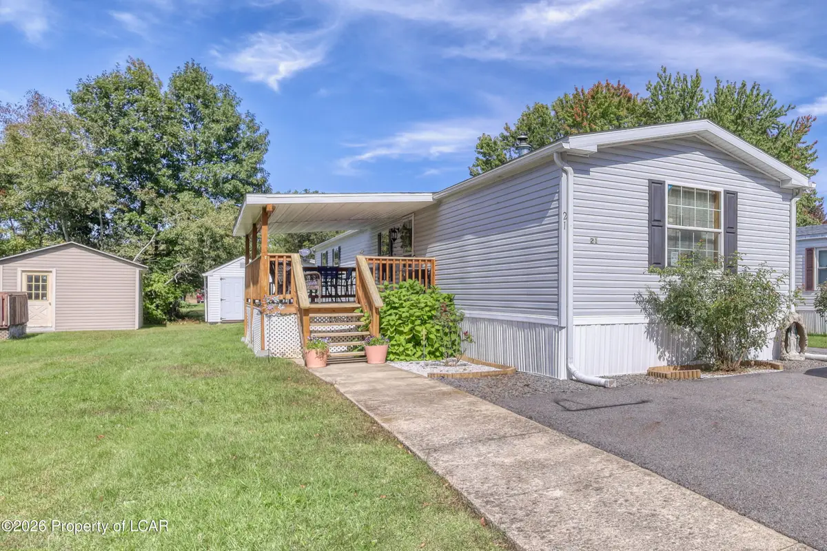 21 Honor Park Trailer Court, Moosic, PA 18507 - #1