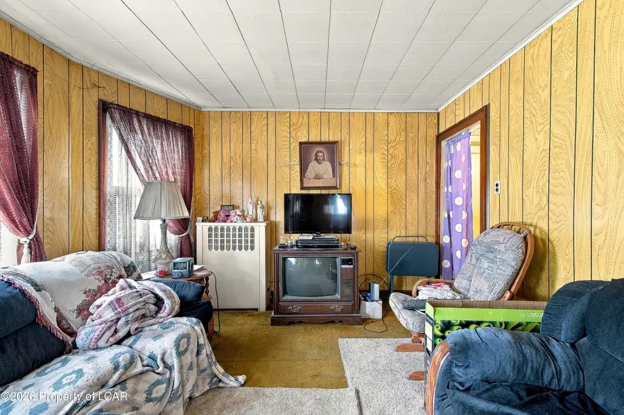 4 Barrett Avenue, Carbondale, PA 18407 - #3