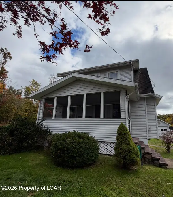 3833 Blytheburn Road, Mountain Top, PA 18707