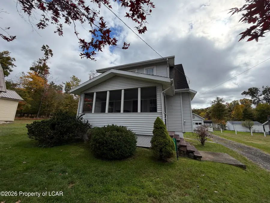 3833 Blytheburn Road, Mountain Top, PA 18707 - #2