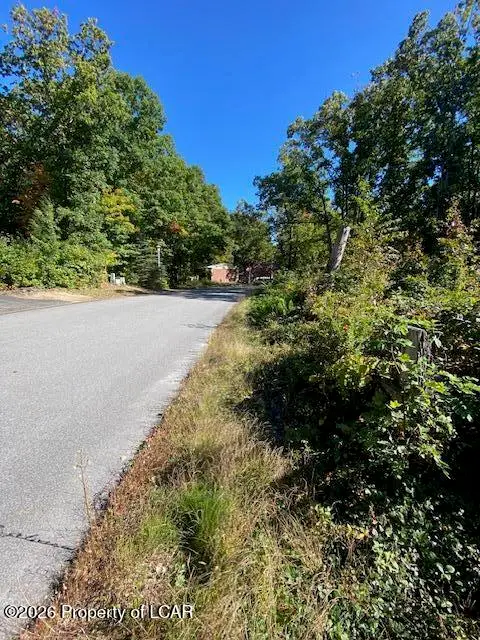 8 Wood Drive, Hazle, PA 18201 - #3