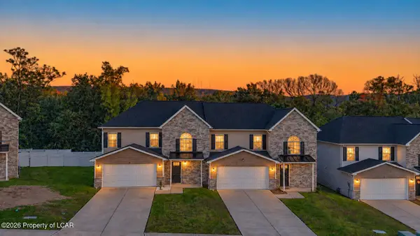 39 Maria Drive, Hanover Township, PA 18706