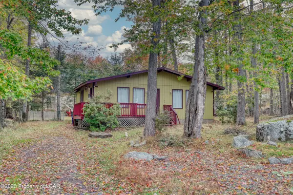 8535 Bumble Bee Way, Tobyhanna, PA 18466