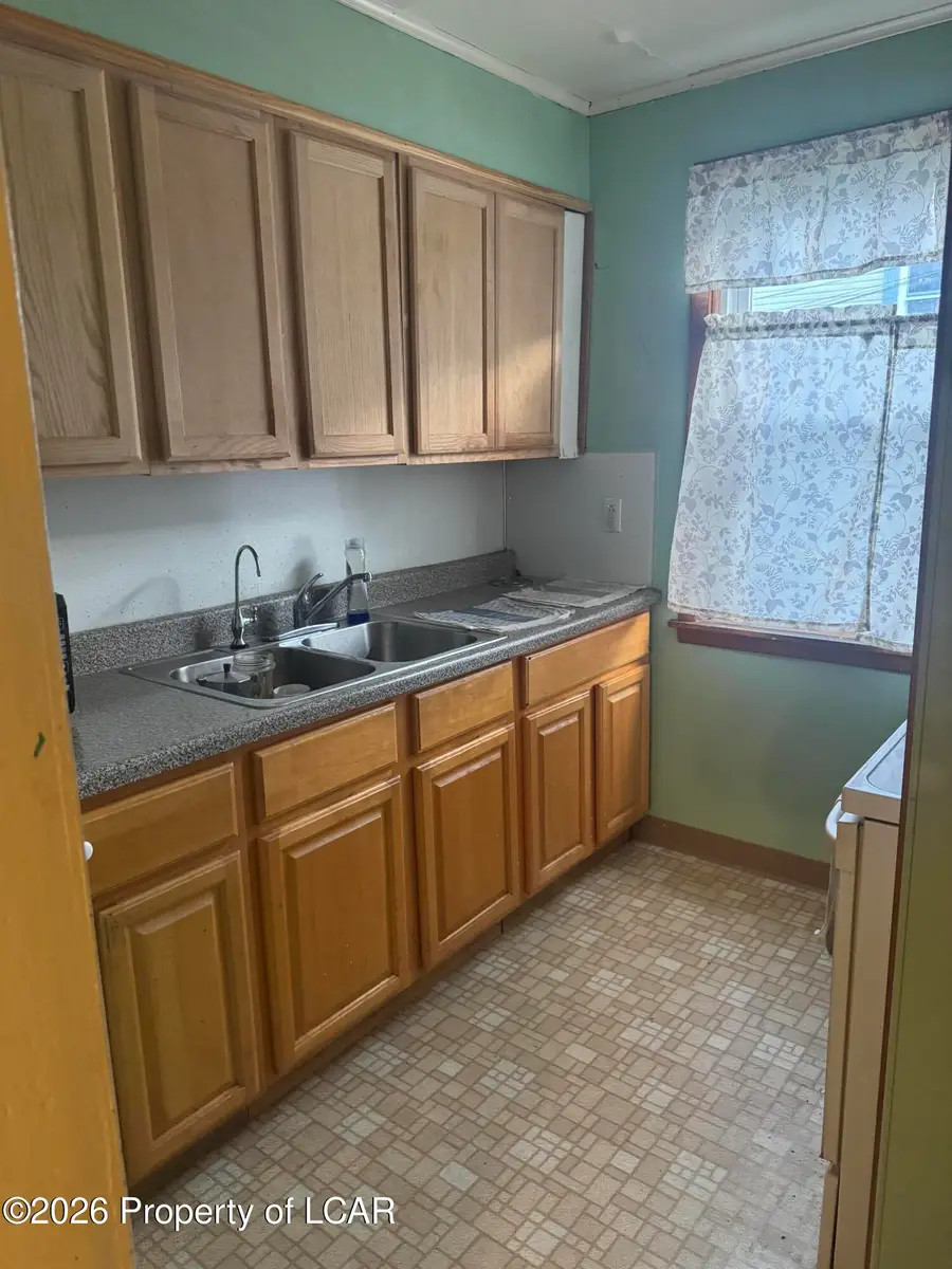 20 Magnolia Street, Hazleton, PA 18201 - #2