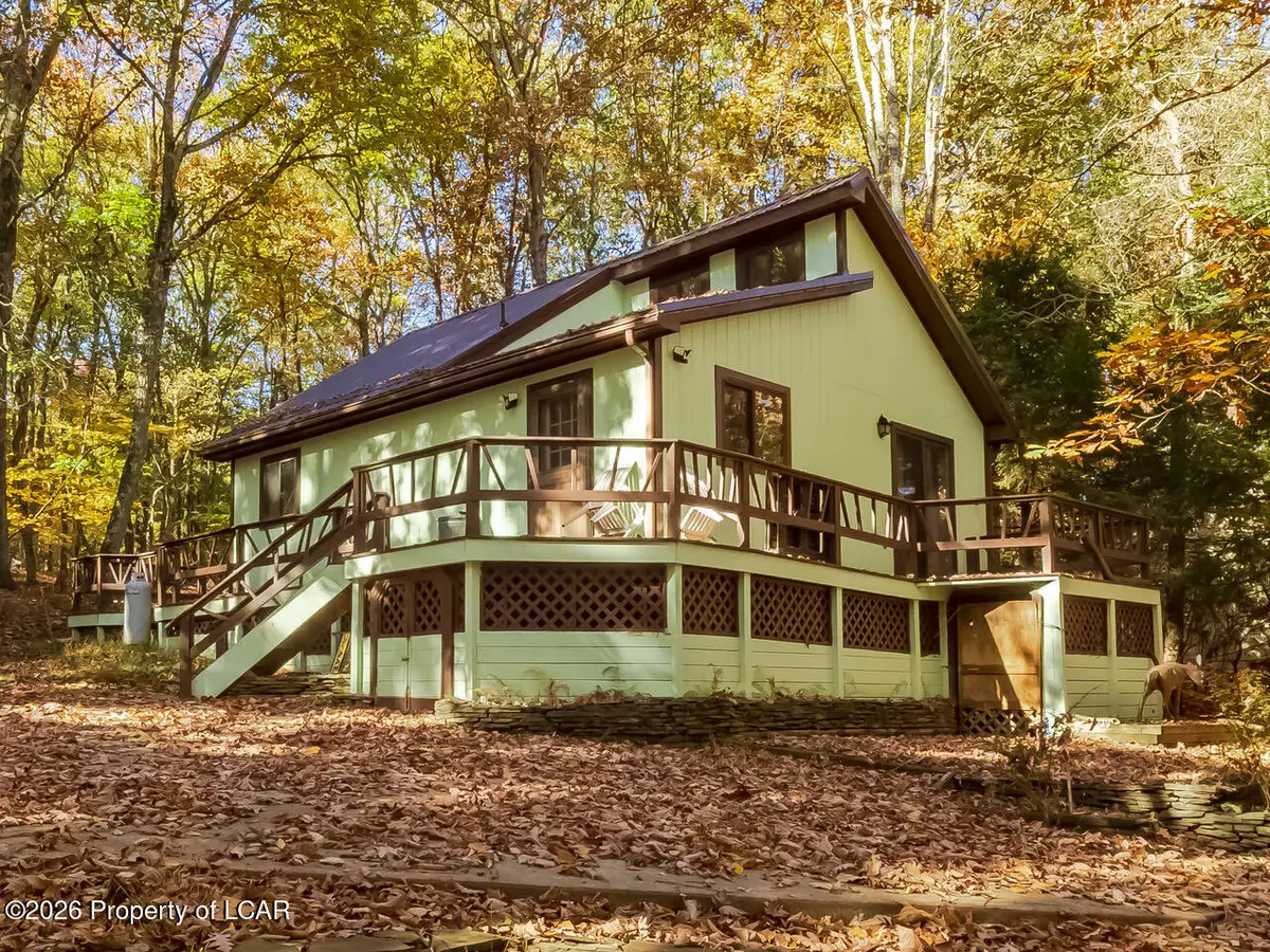 1100 Woodhaven Drive, White Haven, PA 18661 - #1