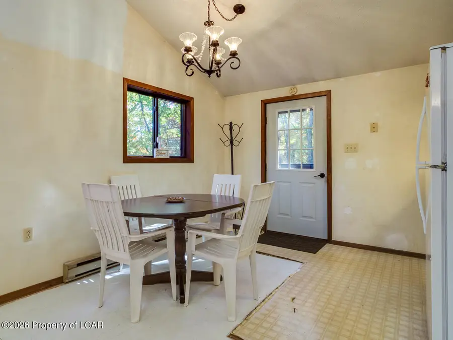 1100 Woodhaven Drive, White Haven, PA 18661 - #3